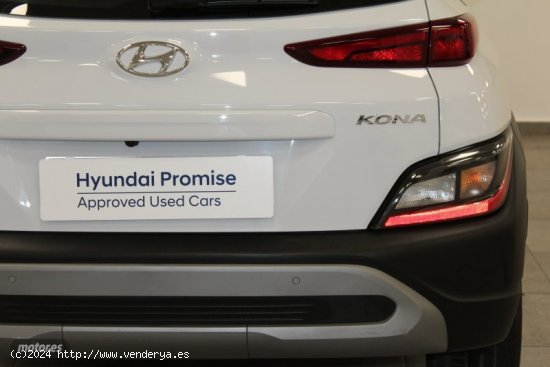 Hyundai Kona 1.0 TGDI MAXX 120CV de 2023 con 10.403 Km por 20.490 EUR. en Cadiz