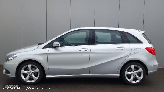 Mercedes Clase B B 180 cdi  GPS Piel  de 2014 con 98.000 Km por 13.900 EUR. en Granada