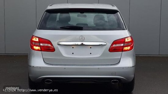 Mercedes Clase B B 180 cdi  GPS Piel  de 2014 con 98.000 Km por 13.900 EUR. en Granada