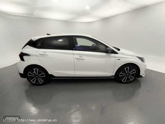 Hyundai i20 1.2 MPI Nline 30 Aniversario de 2023 con 12.700 Km por 17.900 EUR. en Barcelona