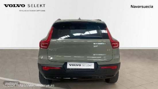 Volvo XC40 XC40 Plus, B3 mild hybrid, Gasolina, Dark de 2023 con 23.531 Km por 36.900 EUR. en Navarr