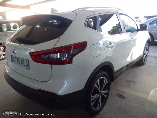 Nissan Qashqai 1.6 DCI 130 CV. de 2018 con 99.000 Km por 17.000 EUR. en Murcia