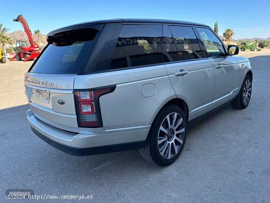 Land Rover Range Rover VOGUE 4.4 SDV8 340 CV de 2014 con 274.000 Km por 22.900 EUR. en Murcia