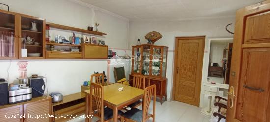 VENTA DE CASA CON PARCELA EN DOLORES - ALICANTE