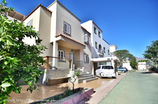 CHALET EN LA BLANCA - LAS PALMAS