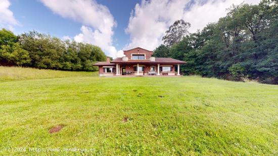 IMPRESIONANTE CHALET EN MUNGIA-BAKIO - VIZCAYA