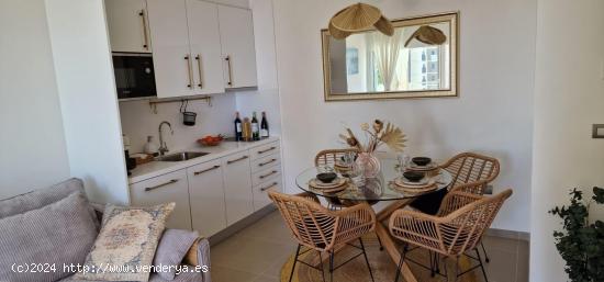 Se vende precioso apartamento en Benidorm con 2 dormitorios, parking y trastero - ALICANTE