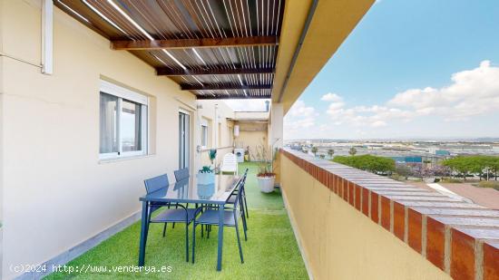 PRECIOSO ÁTICO DÚPLEX EN EL BARRIO DEL CRISTO FINCAS ROJAS - VALENCIA