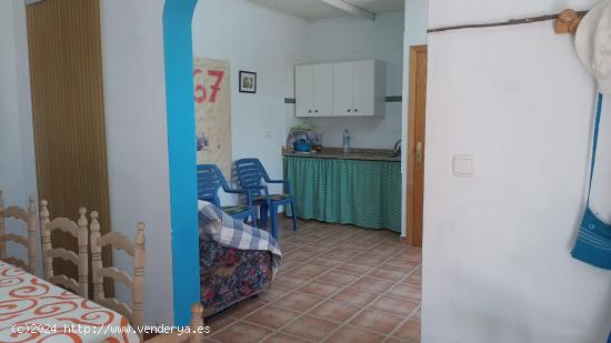 VENTA DE TERRENO CON APARTAMENTO - MURCIA