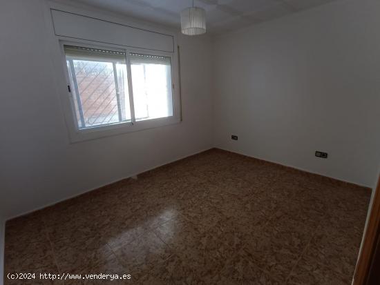 PISO EN VENTA EN VILADECANS - BARCELONA