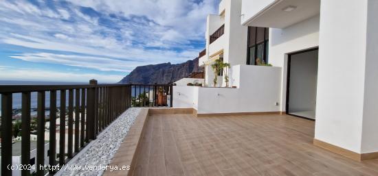 ESTUPENDO DUPLEX A ESTRENAR CON VISTA AL MAR EN LOS GIGANTES - SANTA CRUZ DE TENERIFE