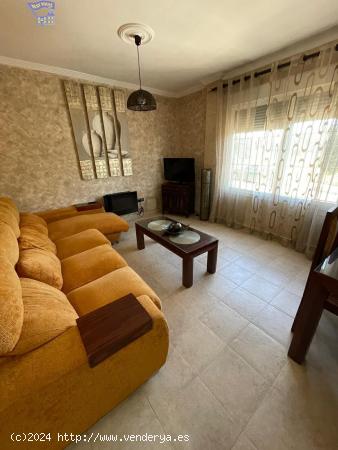  SE VENDE PISO EN ZONA PORTICHUELO - CADIZ 