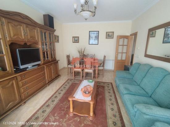 SE VENDE VIVIENDA UNIFAMILIAR CON TERRENO , BARALLA- OS ANCARES LUCENSES - LUGO