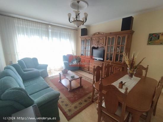 SE VENDE VIVIENDA UNIFAMILIAR CON TERRENO , BARALLA- OS ANCARES LUCENSES - LUGO