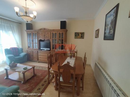 SE VENDE VIVIENDA UNIFAMILIAR CON TERRENO , BARALLA- OS ANCARES LUCENSES - LUGO