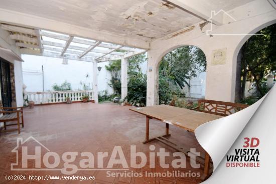 CHALET CON GARAJE Y TERRAZA CERCA DEL PUERTO - CASTELLON