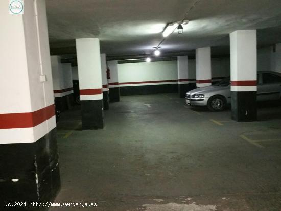 CUIDA DE TU COCHE, AQUI TIENES LA PLAZA DE GARAJE QUE NECESITAS, Calle  OLTA, coche MEDIANO. - VALEN