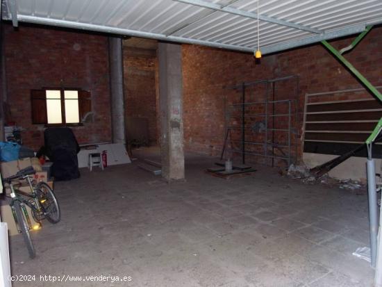 LOCAL COMERCIAL EN ZONA DE PASO - VALENCIA