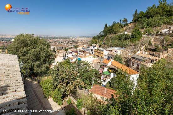 Coqueta Casa zona Barranco del Abogado con  vistas a Granada - GRANADA