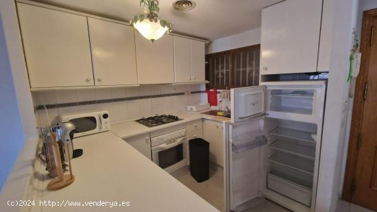 Apartamento con 2 dormitorios en el Residencial Jardin Botanico, Torrevieja!!! - ALICANTE