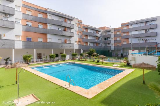  Piso en venta de 2 dormitorios en Las Cabañuelas - ALMERIA 