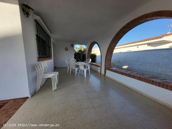 Estupendo chalet en alquiler en Mazgón - HUELVA