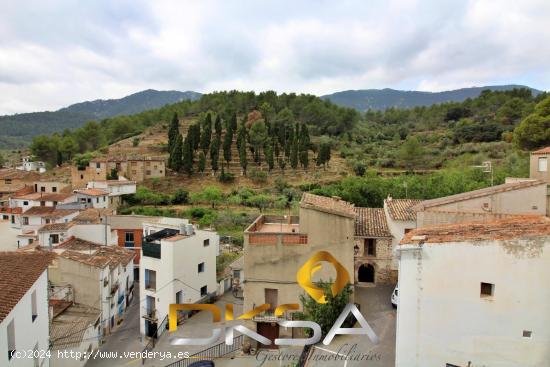 Bonita casa lista para entrar a vivir con preciosas vistas a la montaña en Alcudia de Veo - CASTELL