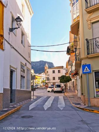 Casa en el interior - MALAGA