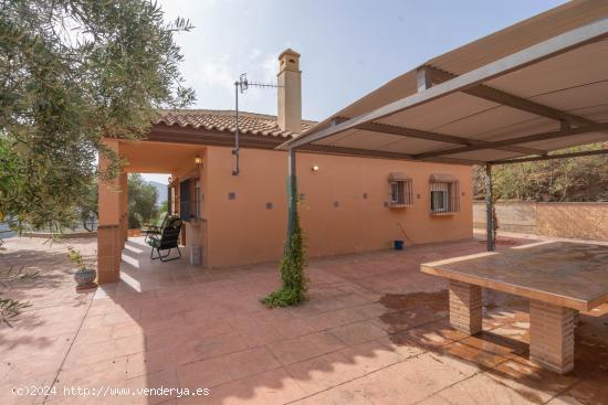 CHALET CON VISTAS PANORÁMICAS - MALAGA