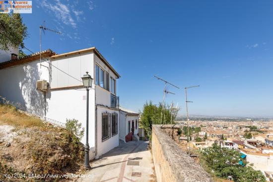 Coqueta Casa zona Barranco del Abogado con  vistas a Granada - GRANADA