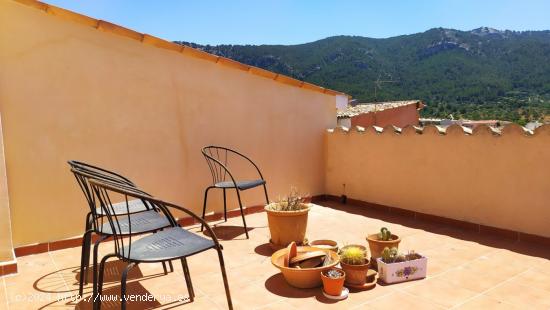 Bonita casa en el casco antiguo de Andratx con terraza solárium - BALEARES