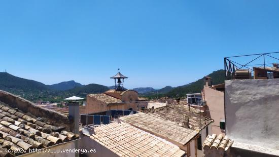 Bonita casa en el casco antiguo de Andratx con terraza solárium - BALEARES