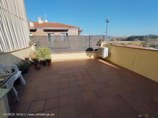  CASA ADOSADA EN VENTA  EN PALAFOLLS - BARCELONA 