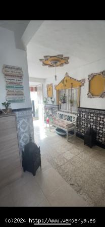 Bonita casa en Cabra - CORDOBA