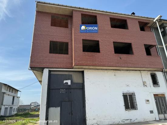 SE VENDE EDIFICIO EN PLENO CUATROVIENTOS - LEON