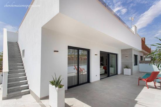 VILLAS PAREADAS DE OBRA NUEVA EN SUCINA - MURCIA