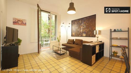 Apartamento de 2 dormitorios con balcón en alquiler en El Raval - BARCELONA