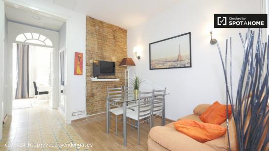 Moderno apartamento de 2 dormitorios con balcón fo alquiler en el Raval - BARCELONA