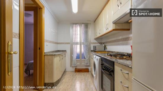 Piso de 3 habitaciones en alquiler en Valencia - VALENCIA