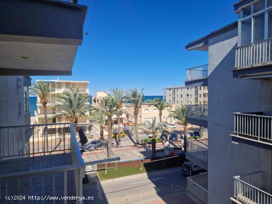  APARTAMENTO COMPLETAMENTE REFORMADO MUY CÉNTRICO A ESCASOS METROS DEL MAR - VALENCIA 