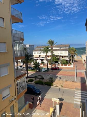 APARTAMENTO COMPLETAMENTE REFORMADO MUY CÉNTRICO A ESCASOS METROS DEL MAR - VALENCIA