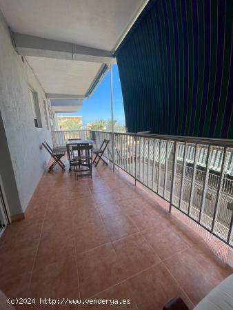 APARTAMENTO COMPLETAMENTE REFORMADO MUY CÉNTRICO A ESCASOS METROS DEL MAR - VALENCIA