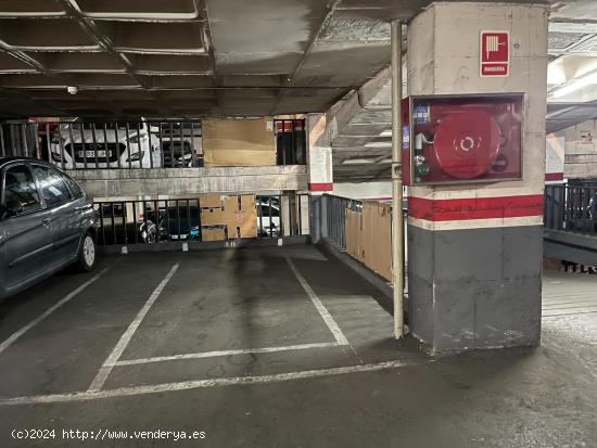  PLAZA DE PARKING EN VENTA EN AVDA. MASNOU, HOSPITALET - BARCELONA 