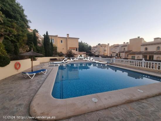 BUNGALOW EN ALTEA HILLS - VISTAS AL MAR - ALQUILER 10 MESES - ALICANTE