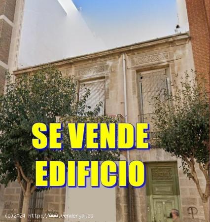 SE VENDE EDIFICIO EN LA CALLE ALBEROLA - BENALÚA - ALICANTE