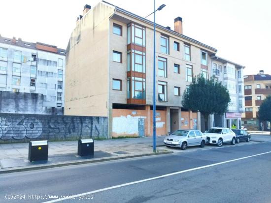 Local comercial en Choupana - Santa Marta, con terraza - A CORUÑA