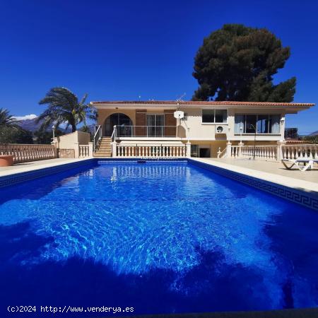 Magnífico chalet en Venta Alfaz del Pí - ALICANTE