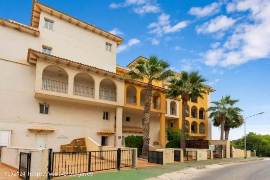 DUPLEX  CON VISTAS AL MAR  DE 3 DORMITORIOS 2 BAÑOS EN CAMPO AMOR ( ORIHUELA COSTA) - ALICANTE