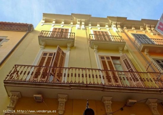 CASA MODERNISTA EN LA ZONA PEATONAL DE SANT FELIU DE GUÍXOLS