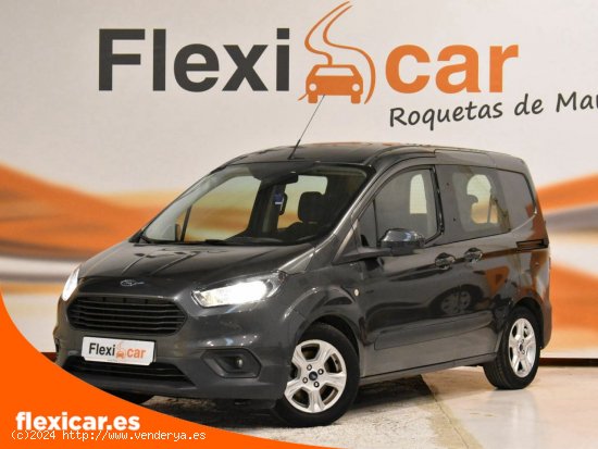 Ford Tourneo Courier 1.5 TDCi 74kW (100CV) Titanium - Roquetas de Mar